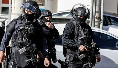 Αίγιο: Απομακρύνθηκαν χειροβομβίδες και βλήματα όλμου του Β’ Παγκοσμίου Πολέμου από μουσείο