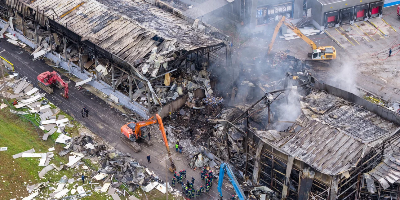 Τρίκαλα: Nεο βίντεο ντοκουμέντο από την στιγμή της φονικής έκρηξης στο εργοστάσιο της Βιολάντα