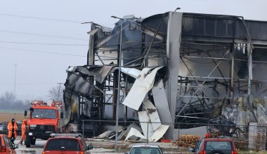 Διαρροή αερίου δείχνουν τα πρώτα ευρήματα για τη φονική έκρηξη στη «Βιολάντα»