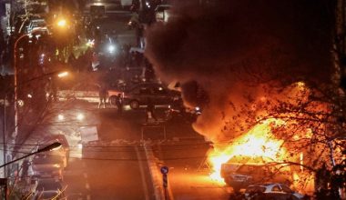 Ιράν: Βίντεο δείχνουν πτώματα στοιβαγμένα σε νοσοκομείο και ελεύθερους σκοπευτές σε στέγες κτιρίων