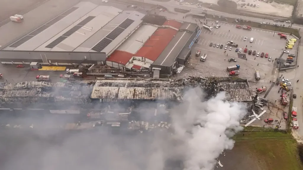 Φονική έκρηξη στο εργοστάσιο της Βιολάντα: Εντοπίστηκε τρύπα σε σωλήνες προπανίου στο υπόγειο