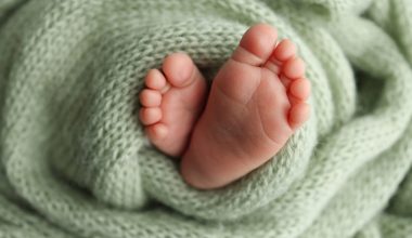 Τραγωδία στην Καλλιθέα: Ρουμάνοι πήγαν βρέφος χωρίς τις αισθήσεις του σε κτηνιατρείο!