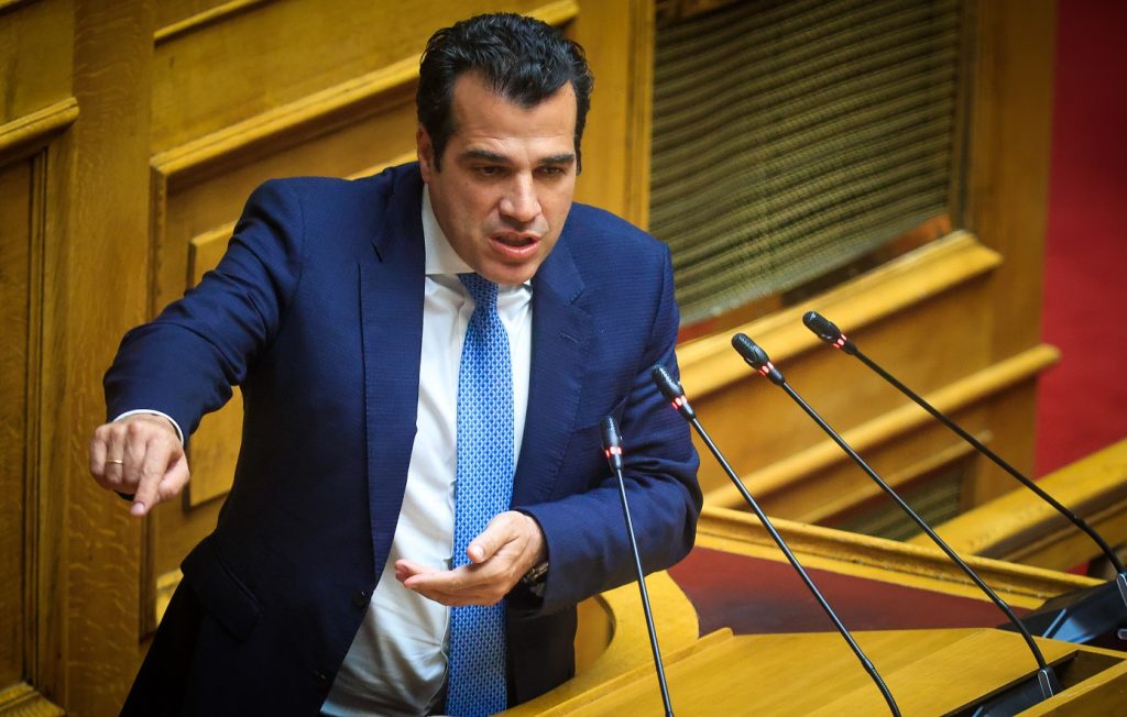 Θ.Πλεύρης για παράνομους μετανάστες: «Ότι ευκαιρία ήταν να δώσει η πολιτεία την έδωσε»