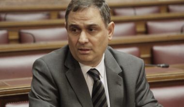 Φ.Σαχινίδης για ενδεχόμενο επιστροφής της Ν.Κασιμάτη στο ΠΑΣΟΚ: «Πρώτα να ζητήσει συγγνώμη και να εξομολογηθεί»!
