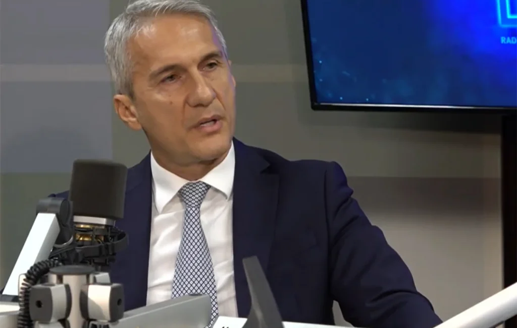 Σεξουαλικό σκάνδαλο συνταράσσει την κυβέρνηση του Μαυροβουνίου με παντρεμένο πολιτικό και sex tape