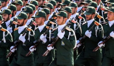 Οι Ιρανοί Φρουροί της Επανάστασης απαντούν στην ΕΕ: «Ανάβετε την φωτιά»