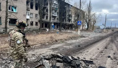 Βίντεο: Ουκρανοί στρατιώτες ζητούν να παραδοθούν στους Ρώσους και εκτελούνται από συμπατριώτες τους