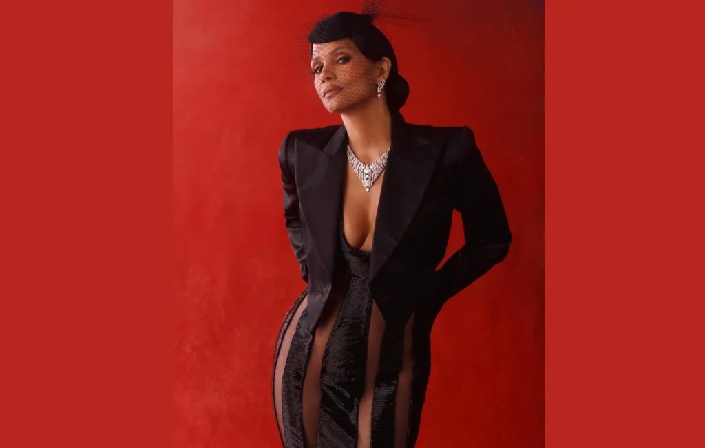 Η απαστράπτουσα εμφάνιση της Χ.Μπέρι στην πρεμιέρα της νέας της ταινίας στο Λονδίνο: Δείτε φωτογραφίες