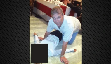 Υπόθεση Τ.Έπσταϊν: Στο «φως» φωτογραφία με τον πρίγκιπα Άντριου πάνω από γυναίκα που βρίσκεται στο πάτωμα