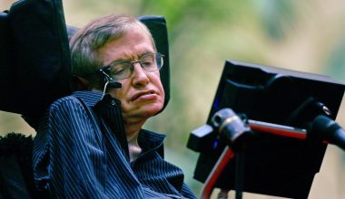 Όταν ο Στίβεν Χόκινγκ είχε προειδοποιήσει το 2014 για την τεχνητή νοημοσύνη