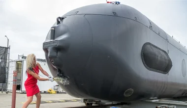 Orca XLUUV: Οι ΗΠΑ έθεσαν σε υπηρεσία το μεγάλο υποβρύχιο drone