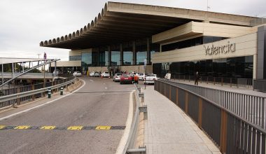 Ισπανία: Μαροκινός σκαρφάλωσε στην οροφή αεροσκάφους και το εμπόδιζε να απογειωθεί! (βίντεο)