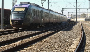 Διακοπή της κυκλοφορίας των τρένων στο τμήμα Σίνδος – Θεσσαλονίκη λόγω πυρκαγιάς