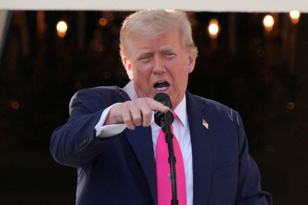 Ν.Τραμπ: «Η Ινδία θα αγοράζει πετρέλαιο από τη Βενεζουέλα και όχι από το Ιράν»