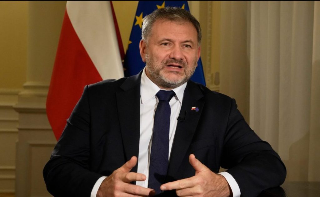 Πολωνία: Πρόστιμο στον υπ.Δικαιοσύνης Β.Ζούρεκ γιατί δεν έδωσε προτεραιότητα σε πεζή ενώ οδηγούσε (βίντεο)