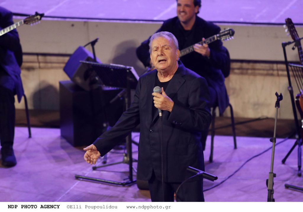 Μ.Μητσιάς: «Φέτος θα είναι η τελευταία φορά που θα τραγουδήσω – Δεν θέλω να με λυπάται ο κόσμος» (βίντεο)