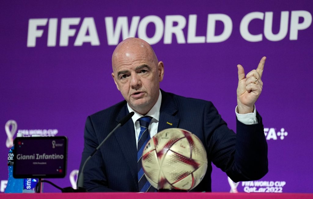 Η Ουκρανία χαρακτήρισε τον πρόεδρο της FIFA «ηθικά εκφυλισμένο»