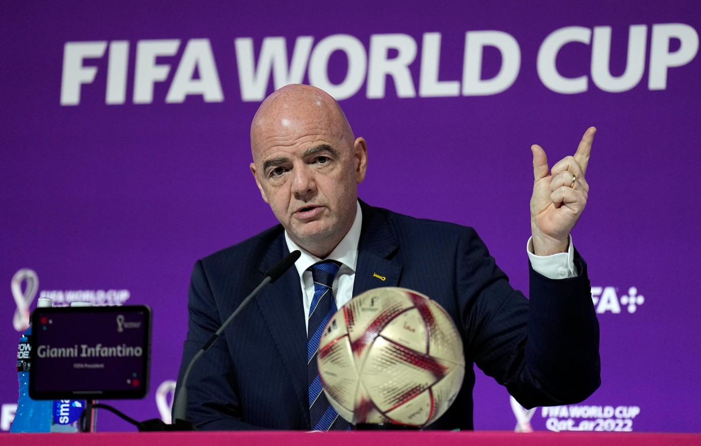 Η Ουκρανία χαρακτήρισε τον πρόεδρο της FIFA «ηθικά εκφυλισμένο»