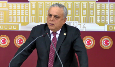 Τούρκος βουλευτής Χασάν Ουφούκ Τσακίρ: «Εδώ έχουμε την ελληνική απειλή και ζητάτε αυξήσεις στις συντάξεις;»