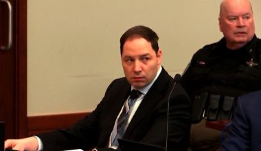 ΗΠΑ: Πρώην πράκτορας της IRS σκότωσε τη σύζυγό του & άλλον έναν άνδρα με τη βοήθεια της νταντάς – ερωμένης του