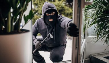 Αλωνίζουν οι αλλοδαποί εγκληματίες: Εισέβαλλαν σε μονοκατοικία και λήστεψαν τους ιδιοκτήτες