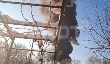 Εκτροχιασμός τρένου που μετέφερε βενζίνη στην Ρωσία και ισχυρή έκρηξη (βίντεο)