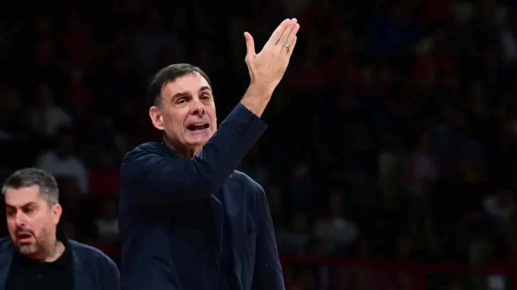 Παναθηναϊκός για Μπαρτζώκα: «Κανένας νάνος δεν έχει το δικαίωμα να μας πιάνει στο στόμα του»