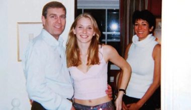 Οι αποκαλύψεις χορεύτριας για τις «ορέξεις» Επστάιν και Άντριου: Την κάλεσαν για χορό και συνευρέθηκαν όλοι μαζί