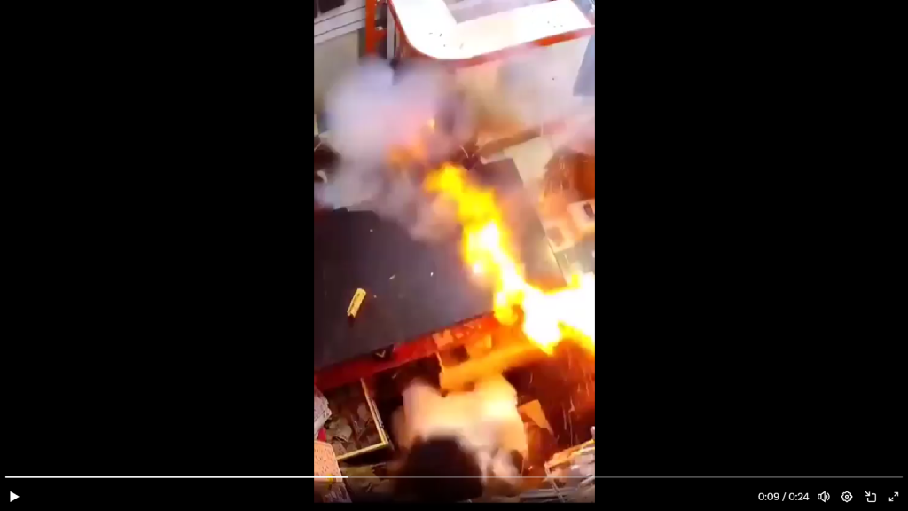 Ινδία: Άντρας δάγκωνε το κινητό του και εξερράγη… στο στόμα του (βίντεο)