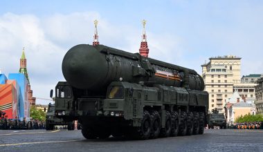 Ρωσία σε ΗΠΑ: «Θα υπάρχει στρατιωτική αντίδραση αν αναπτύξετε οπλικά συστήματα στην Γροιλανδία »