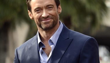 Χ.Τζάκμαν: H φωτογραφία που δημοσίευσε ο διάσημος ηθοποιός από την περίοδο που εργαζόταν ως κλόουν