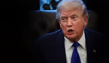 Αστειευόμενος ο Ν.Τραμπ: «Δεν είμαι ο τέλειος υποψήφιος αλλά πιστεύω θα πάω στον Παράδεισο»