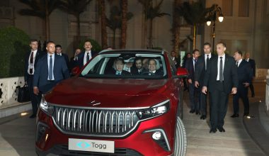 Στο Κάιρο ο Ρ.Τ.Ερντογάν: Χάρισε στον αλ Σίσι ένα τουρκικό ηλεκτρικό αυτοκίνητο Togg (φώτο-βίντεο)