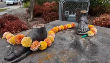 Μελβούρνη: Άγνωστοι έκλεψαν άγαλμα του Μαχάτμα Γκάντι βάρους 420 κιλών! (βίντεο)