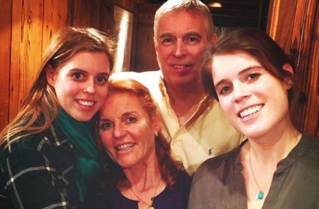 Μετά την αποφυλάκιση του Τ.Έπσταϊν η γυναίκα με τις κόρες του πρίγκιπα Άντριου τον συνάντησαν