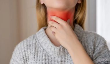 Πρησμένες αμυγδαλές: Συμπτώματα, αιτίες και τρόποι αντιμετώπισης