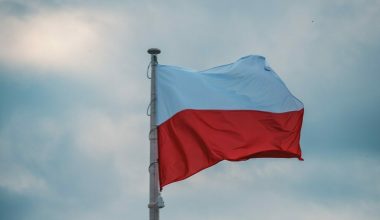 Πολωνία: Aνακοίνωσε πως συγκροτεί ομάδα που θα διερευνήσει τις διασυνδέσεις του Τ.Επστάιν με τη χώρα
