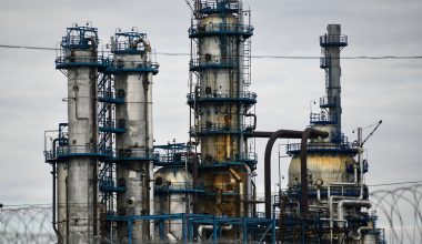 Η Ρωσία θα συνεχίσει να προμηθεύει πετρέλαιο στην Κούβα