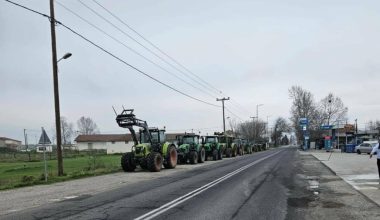 Ξανά στους δρόμους οι αγρότες στη Μαγνησία: Τρακτέρ παρατάχθηκαν στον Ριζόμυλο
