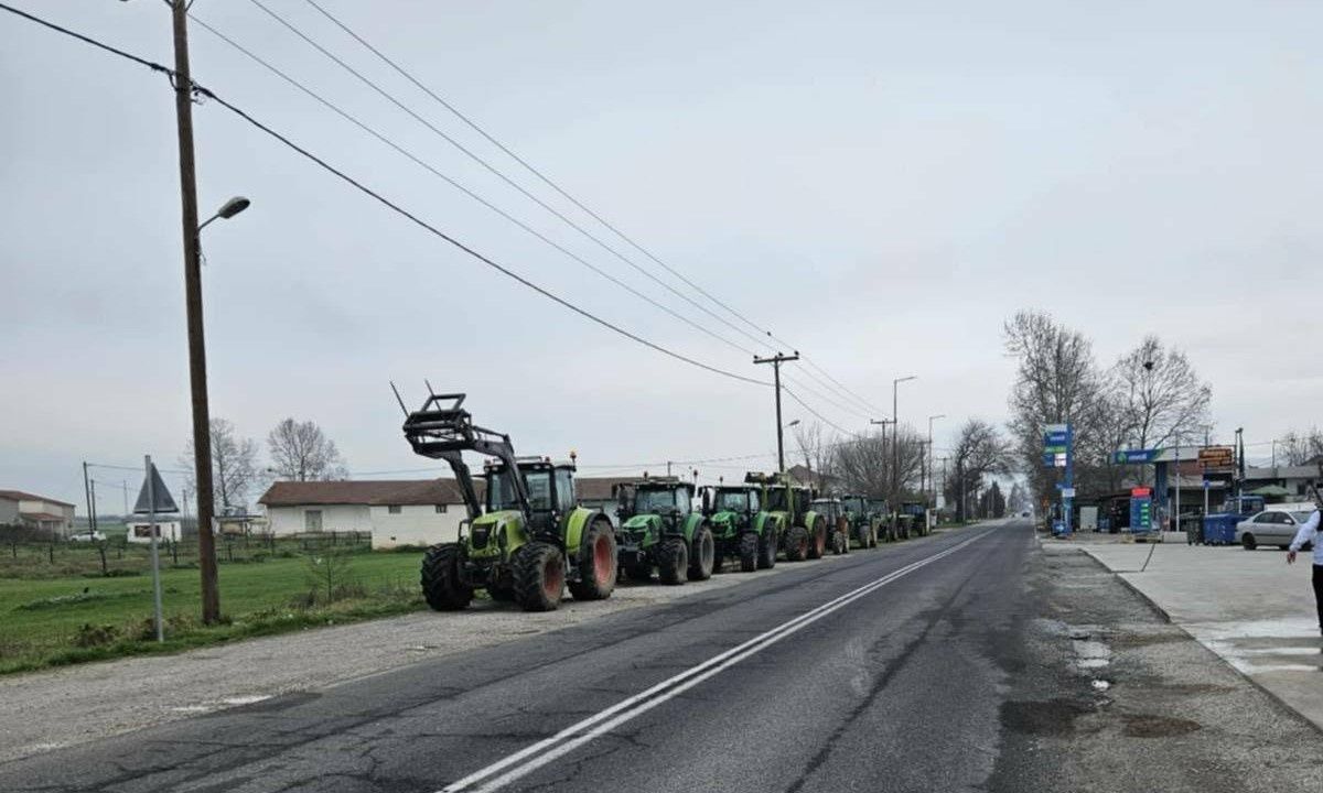 Ξανά στους δρόμους οι αγρότες στη Μαγνησία: Τρακτέρ παρατάχθηκαν στον Ριζόμυλο