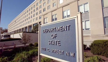 Στέιτ Ντιπάρτμεντ: Κάλεσε τους Αμερικανούς πολίτες να εγκαταλείψουν άμεσα το Ιράν