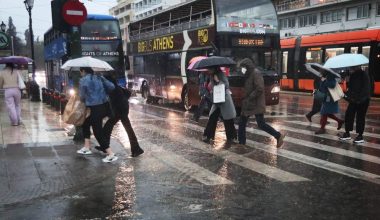 Καιρός: Ισχυρές καταιγίδες σε πολλές περιοχές της χώρας – Στο επίκεντρο της κακοκαιρίας και Αθήνα – Θεσσαλονίκη