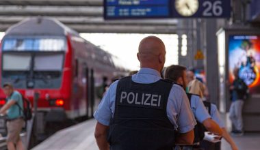 Γερμανία: Σύρος ισλαμιστής που μπήκε στην Ελλάδα παράνομα & του έδωσαν διαβατήριο είναι ο δήθεν «Έλληνας δολοφόνος»