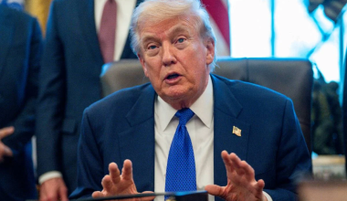 Ν.Τραμπ: Προειδοποιεί για επιβολή δασμών ύψους 25% σε χώρες που διατηρούν εμπορικές συναλλαγές με το Ιράν