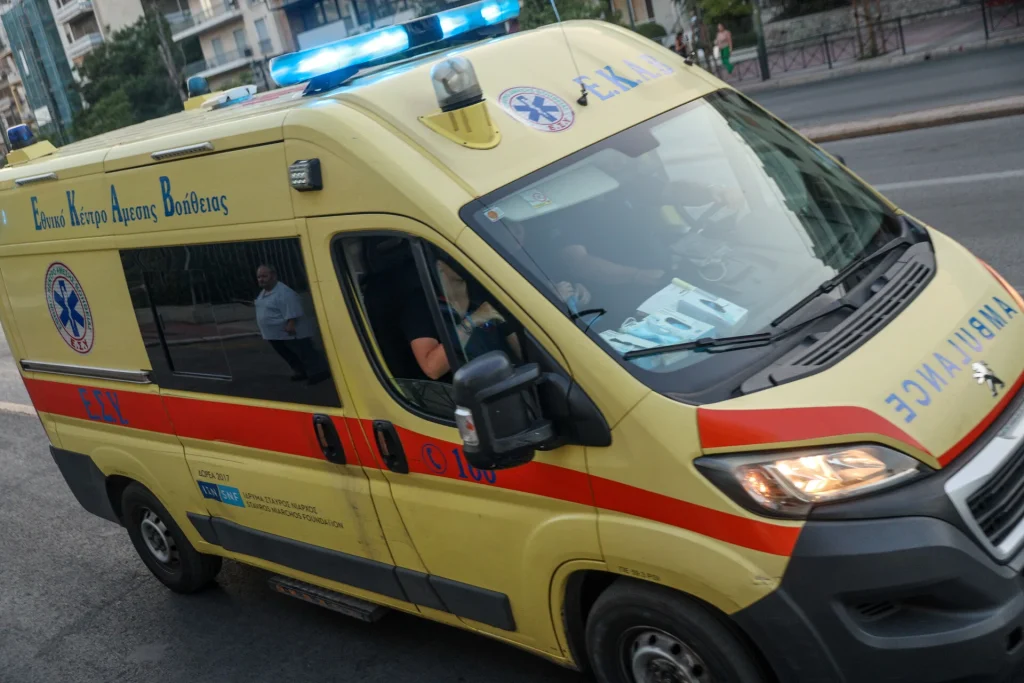 Καλλιθέα: Χωρίς τις αισθήσεις του ανασύρθηκε 5χρονο κοριτσάκι από σιντριβάνι – Είναι σε κρίσιμη κατάσταση (upd)