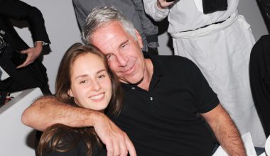 Η τελευταία σύντροφος του Τζ.Επστάιν λέει ότι η αλήθεια είναι πολύ πιο  σκοτεινή από ότι νομίζουν οι περισσότεροι