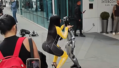 Βίντεο: Η πτώση της Cardi B όταν πήγε να χορέψει με ανθρωποειδές ρομπότ στο Σαν Φρασνίσκο