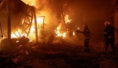 Οι ρωσικές δυνάμεις έπληξαν ξανά τις εγκαταστάσεις της Naftogaz στην Πολτάβα