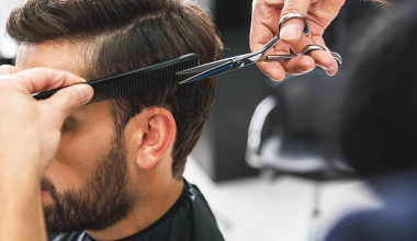 Πύλος: Συνελήφθη 25χρονος Αλβανός που επιτέθηκε με γκλοπ σε κουρέα επειδή δεν του άρεσε το κούρεμά του