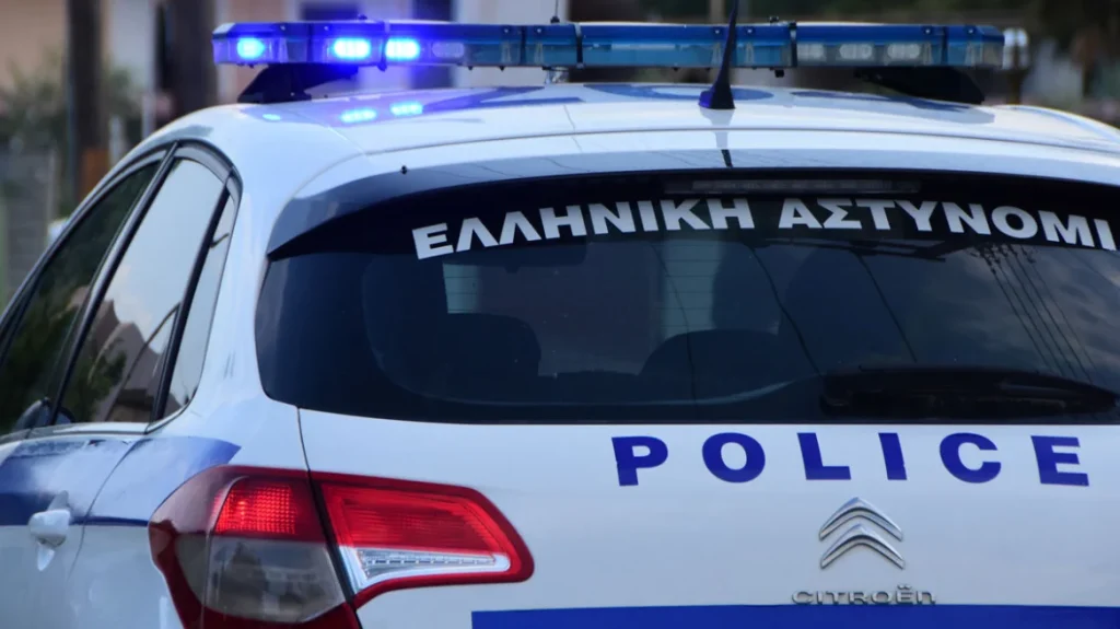 Τρόμος στο Περιστέρι: Άνδρας επιτίθεται σε γυναίκες με παιδιά!
